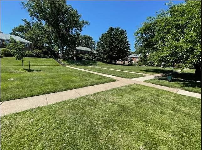 Building Photo - 5 E Glebe Rd