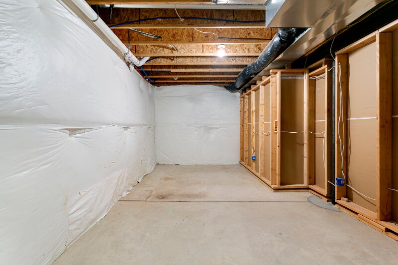 Building Photo - 8946 Oakmont Rd
