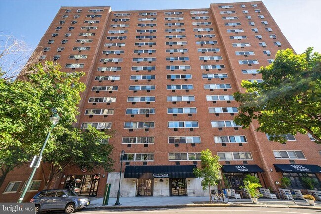 Building Photo - 2101 Chestnut St