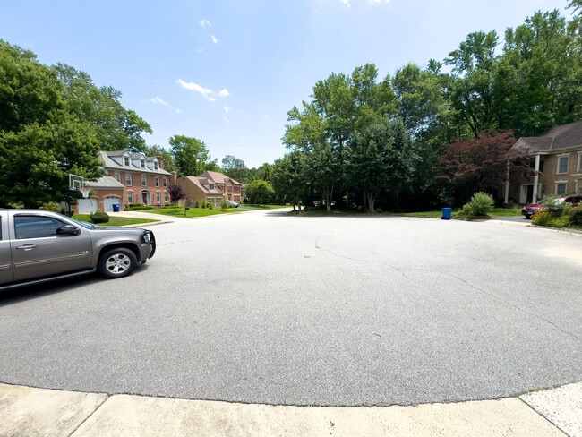 Building Photo - 9101 Peartree Landing