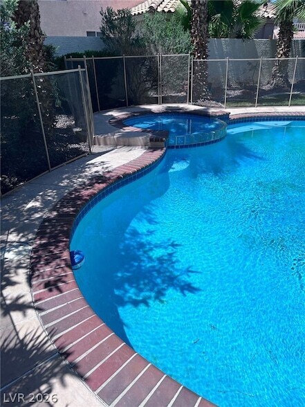 Building Photo - 2817 Via Avanti St