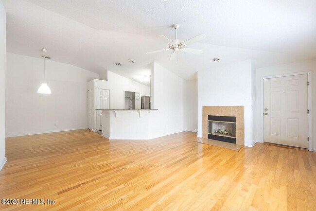 Building Photo - 168 Jardin De Mer Pl