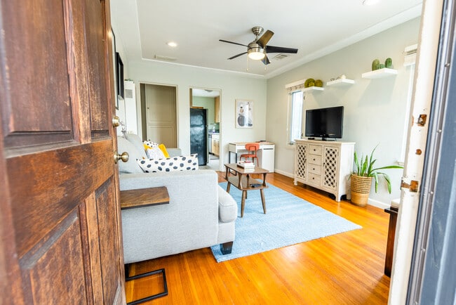 Building Photo - 438 Fir St