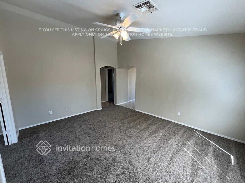 Building Photo - 12034 W Scotts Dr