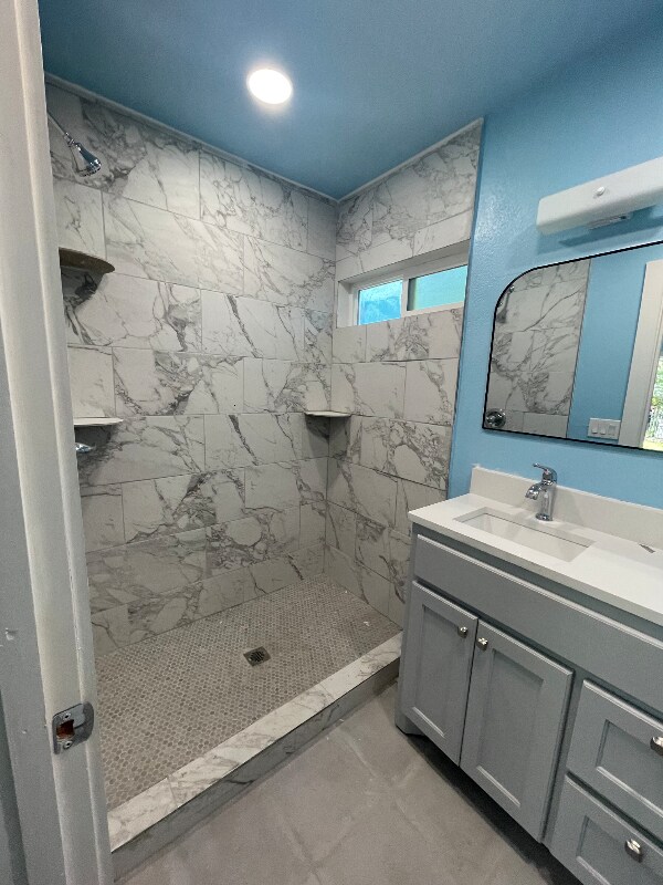 Building Photo - 2631 Canary Dr