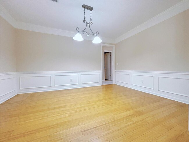 Building Photo - 14718 Atterbury Dr