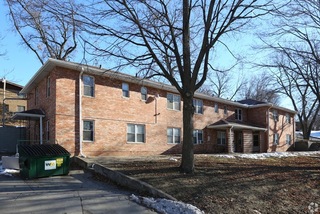 Building Photo - 625 Irving St