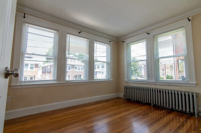 Building Photo - 86 Colborne Rd