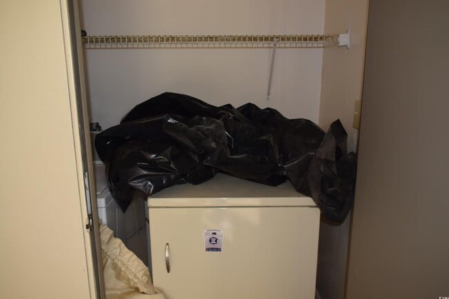 Building Photo - 510 Fairwood Lakes Dr