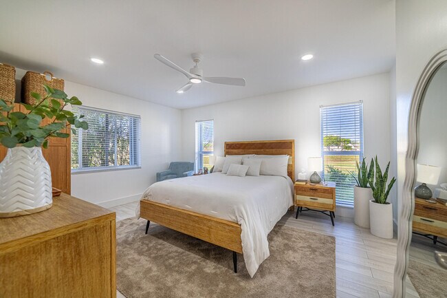 Building Photo - 2920 SW 15th St