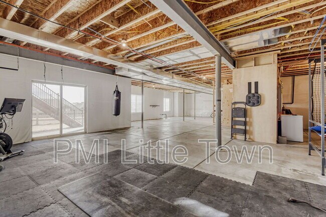 Building Photo - 8214 Superior Cir