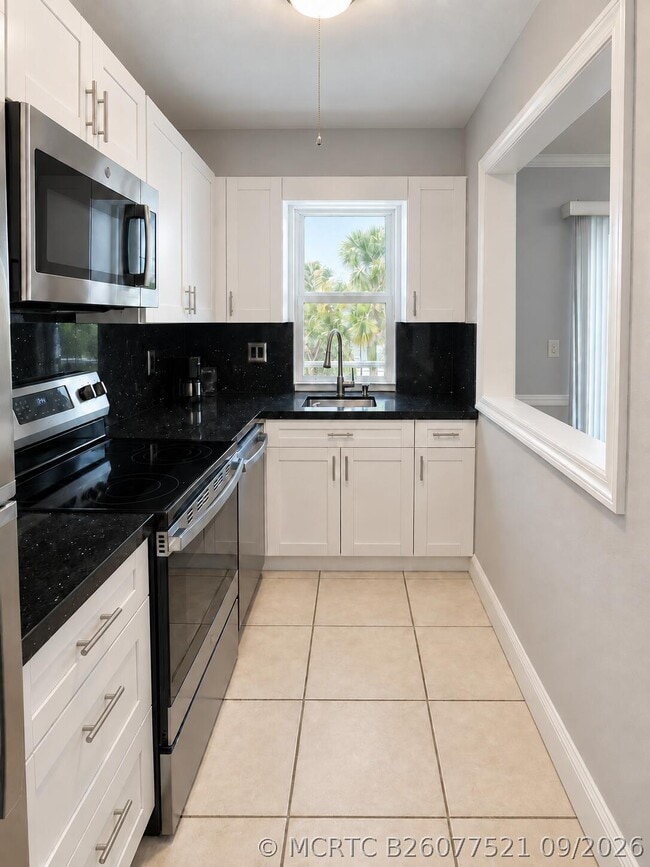 Building Photo - 1439 S Ocean Blvd