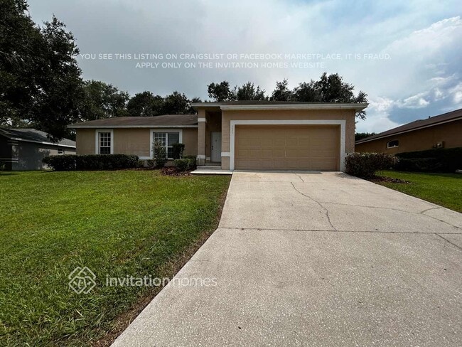 Building Photo - 2655 Green Valley Dr