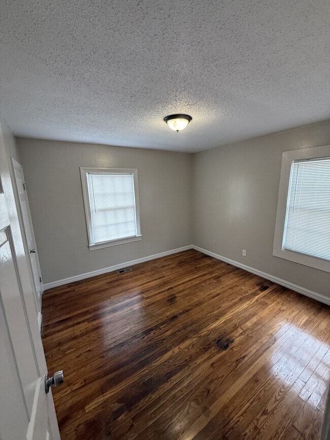 Building Photo - 505 Sunrise Blvd