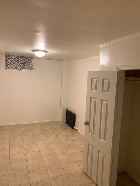 Room1 - 297 E 38th St