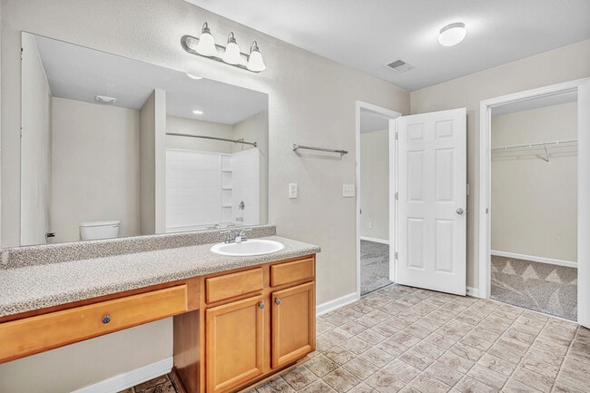Building Photo - 138 Bermuda Lakes Dr