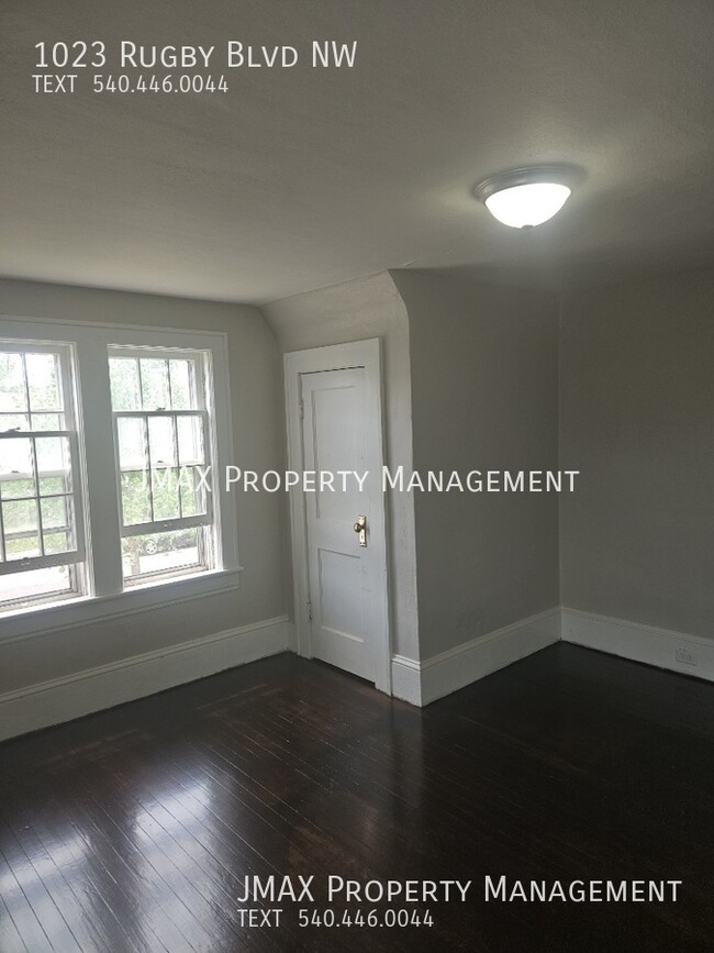 Building Photo - 1023 Rugby Blvd NW