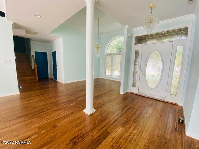 Building Photo - 906 Diamond Ct