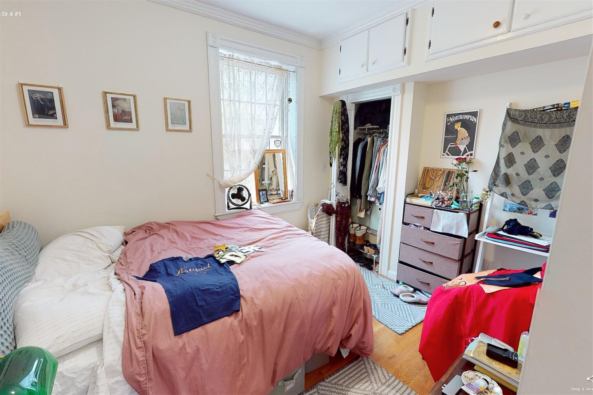 Building Photo - 5 Bishop Allen Dr