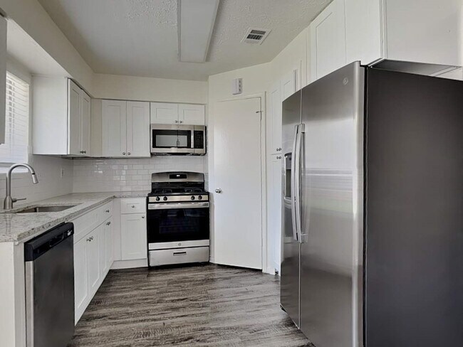 Building Photo - 18002 Woodgum Dr