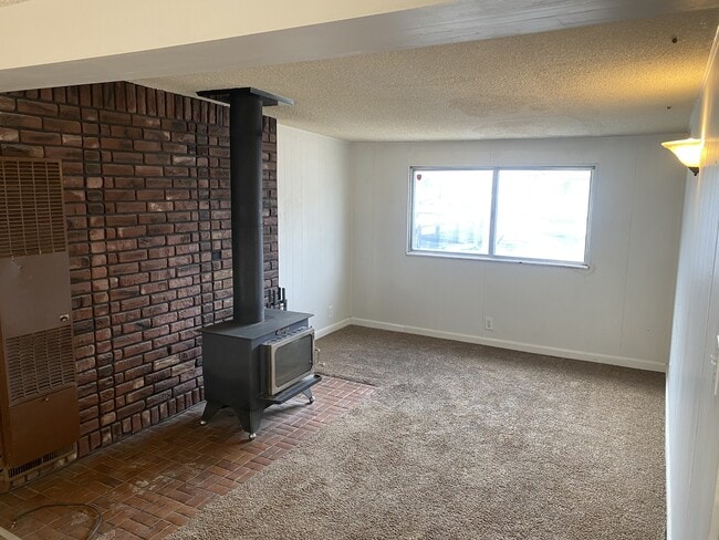 Building Photo - 819 E Hibiscus Ave