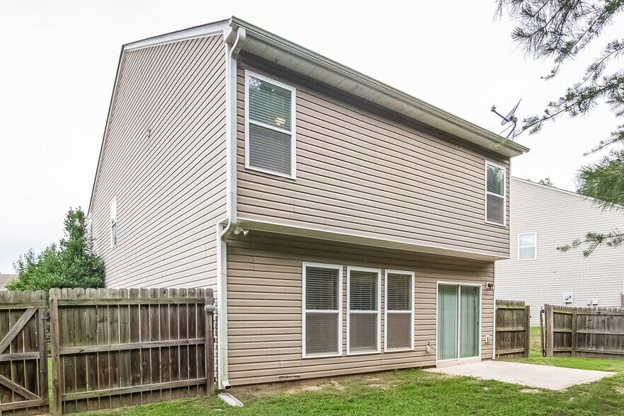 Building Photo - 222 Winterbury Dr
