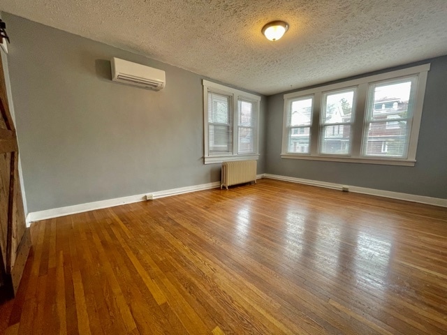 Building Photo - 1207 Kelton Ave