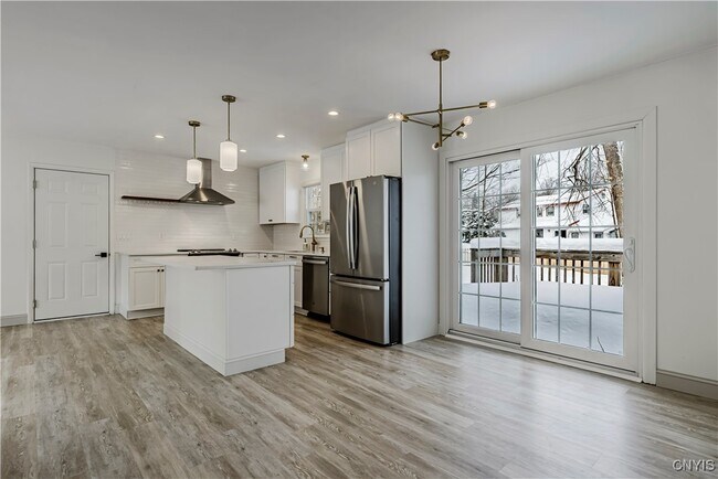 Building Photo - 57 Beechwood Rd