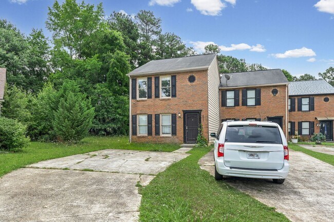 Building Photo - Riverdale - $1505.00 For Rent - 2 bedooms, 2.5 bath townhome - Roommate floor plan