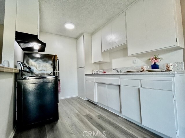 Building Photo - 686 E Cottonwood Rd