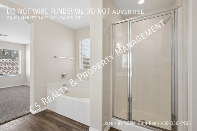 Building Photo - 3075 W Five Mile Peak Dr