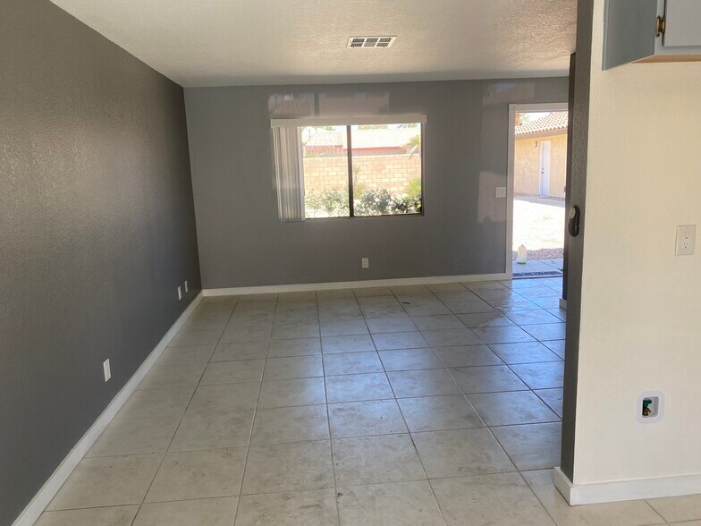 Building Photo - 32415 Pueblo Trl