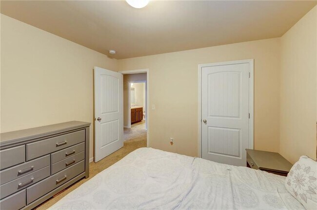 Building Photo - 602 Dodson Lake Ct