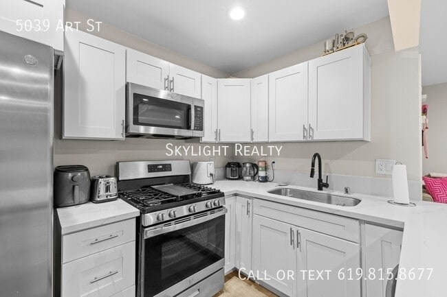 Building Photo - 5039 Art St