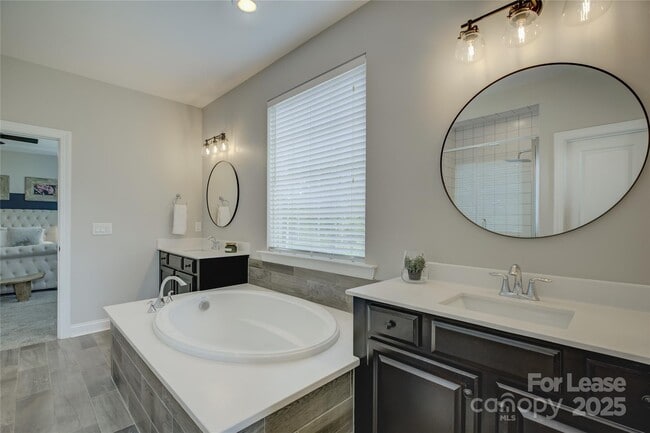 Building Photo - 15344 Cimarron Hills Ln