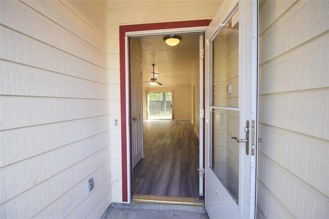 Building Photo - 21826 Raven Tree Ct