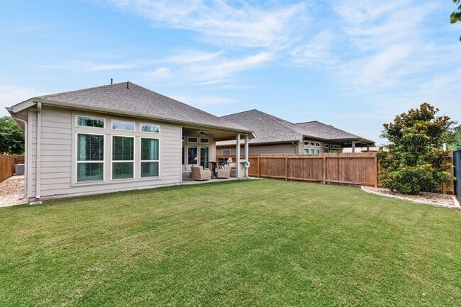 Building Photo - 209 Lacey Oak Lp