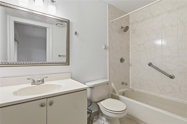 Building Photo - 8415 SW 107th Ave