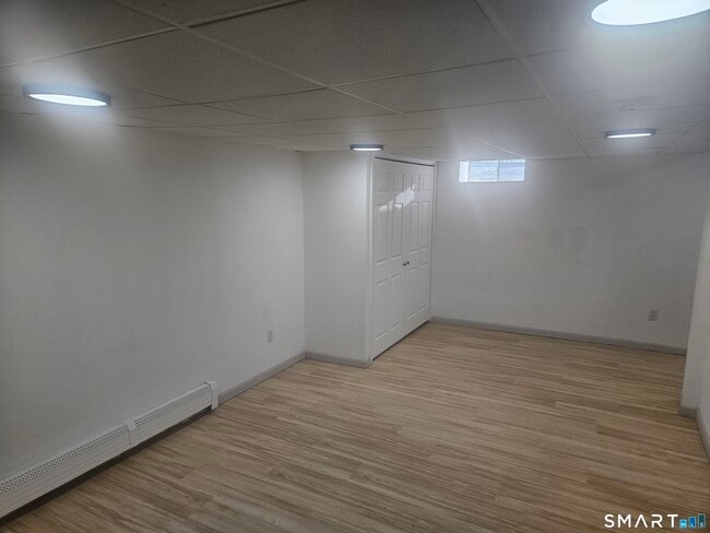 Building Photo - 63 Webb St