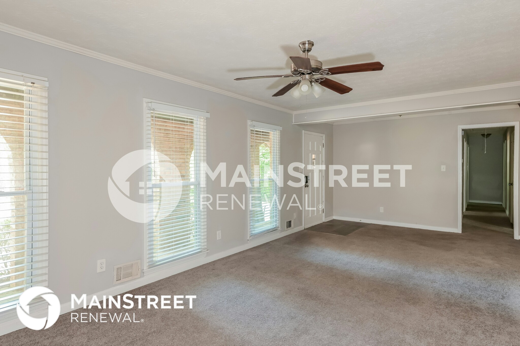 Building Photo - 2855 Hickory Cir