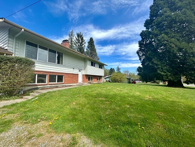 Building Photo - 1XMC3222