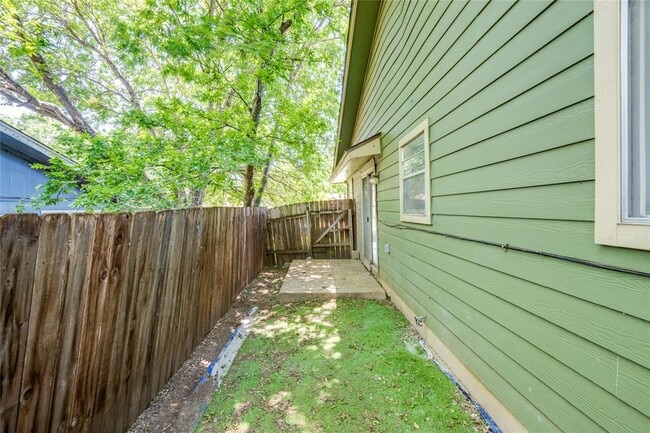 Building Photo - 5208 Bogey Ct