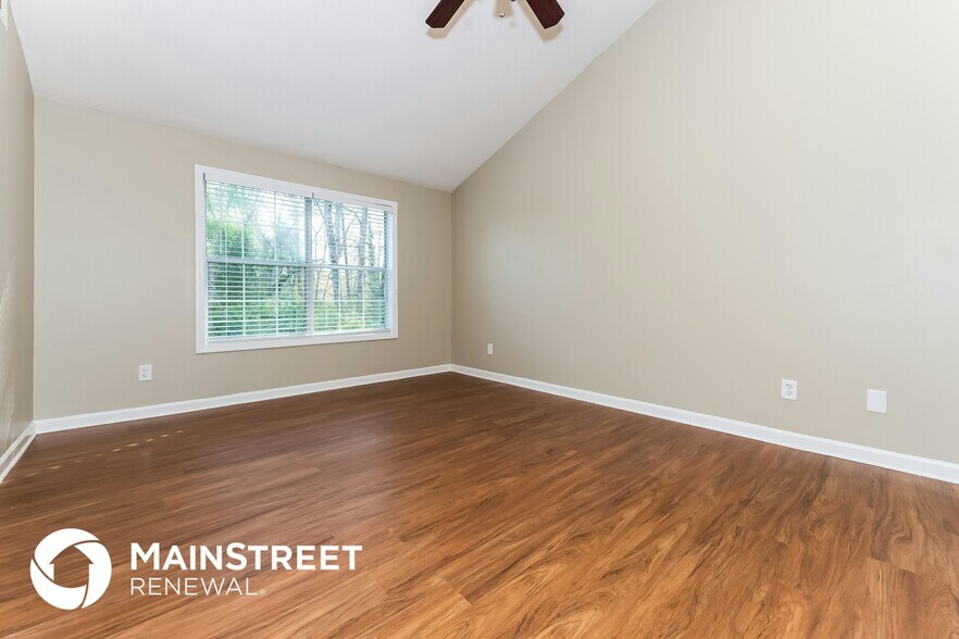 Building Photo - 3675 Sapphire Ct