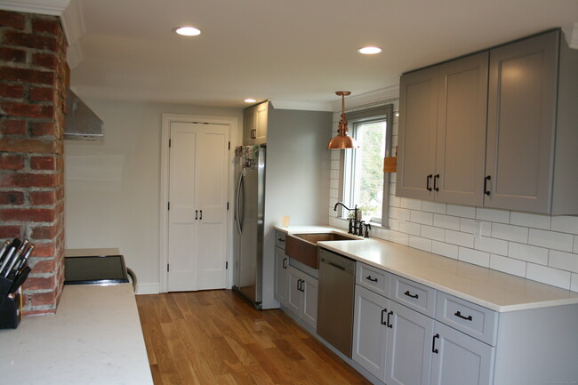 Building Photo - 185 Norman Cir