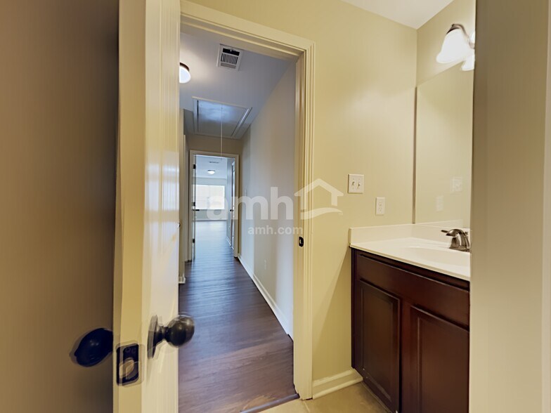 Building Photo - 9274 Afton Grove Rd