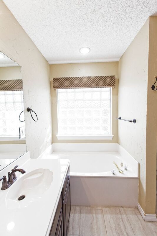 Building Photo - 10716 Trestles Rd