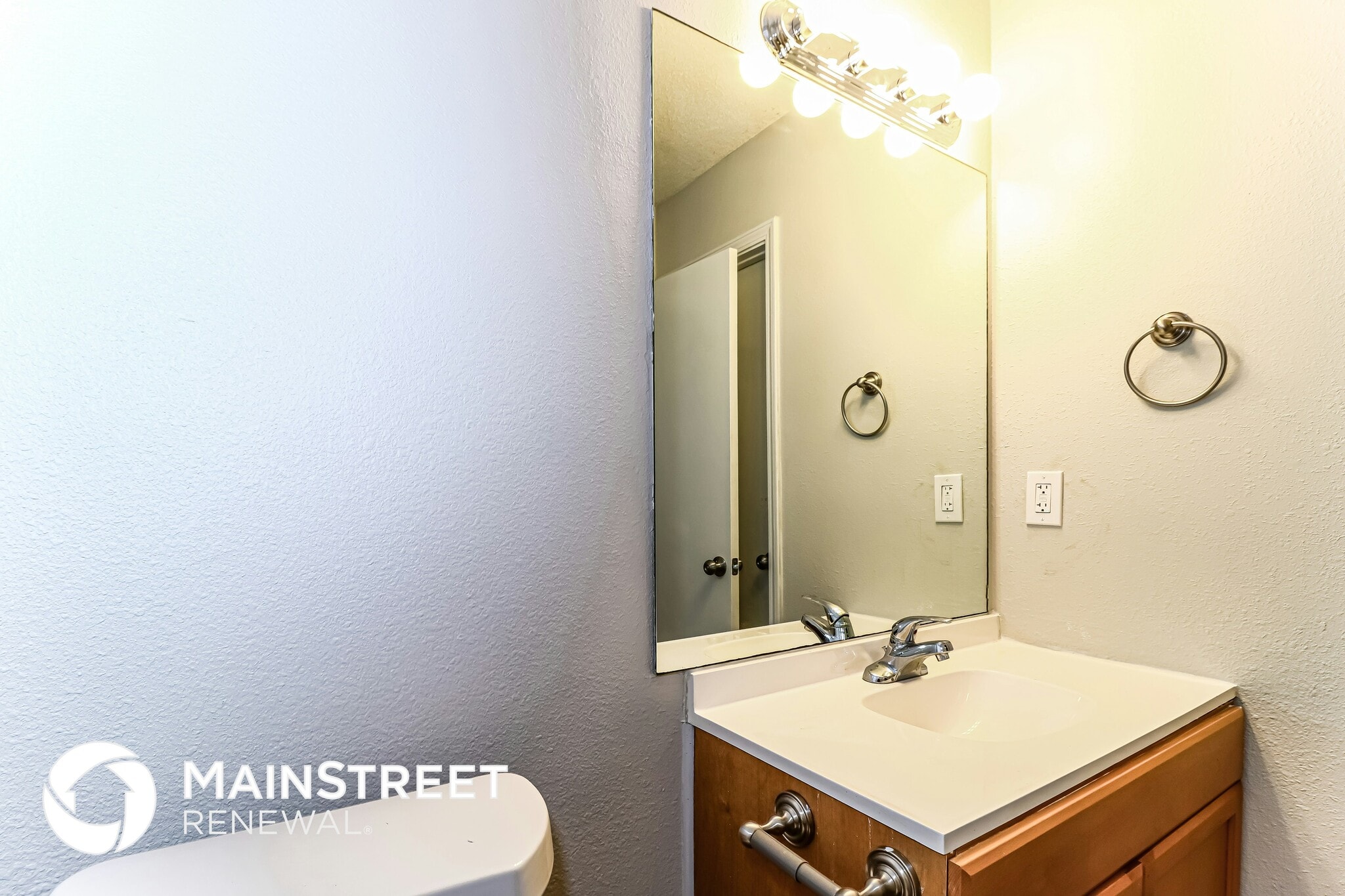 Building Photo - 4712 W Bending Oaks Cv