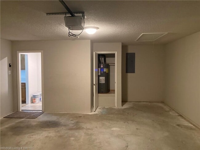Building Photo - 2020 Palomino Dr