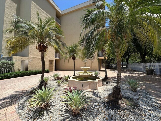 Building Photo - 1805 Sans Souci Blvd