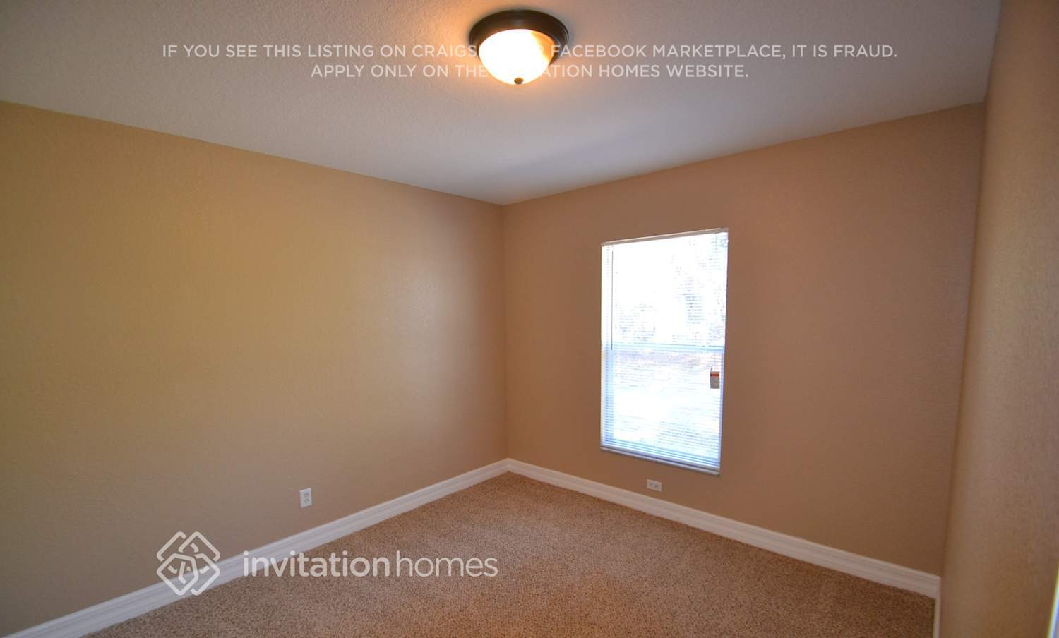 Building Photo - 3002 Alesio Ave